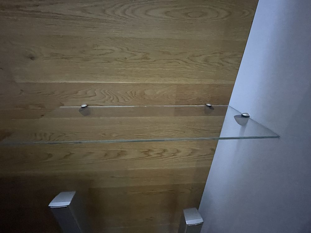 Продам полки стеклянные, 8мм