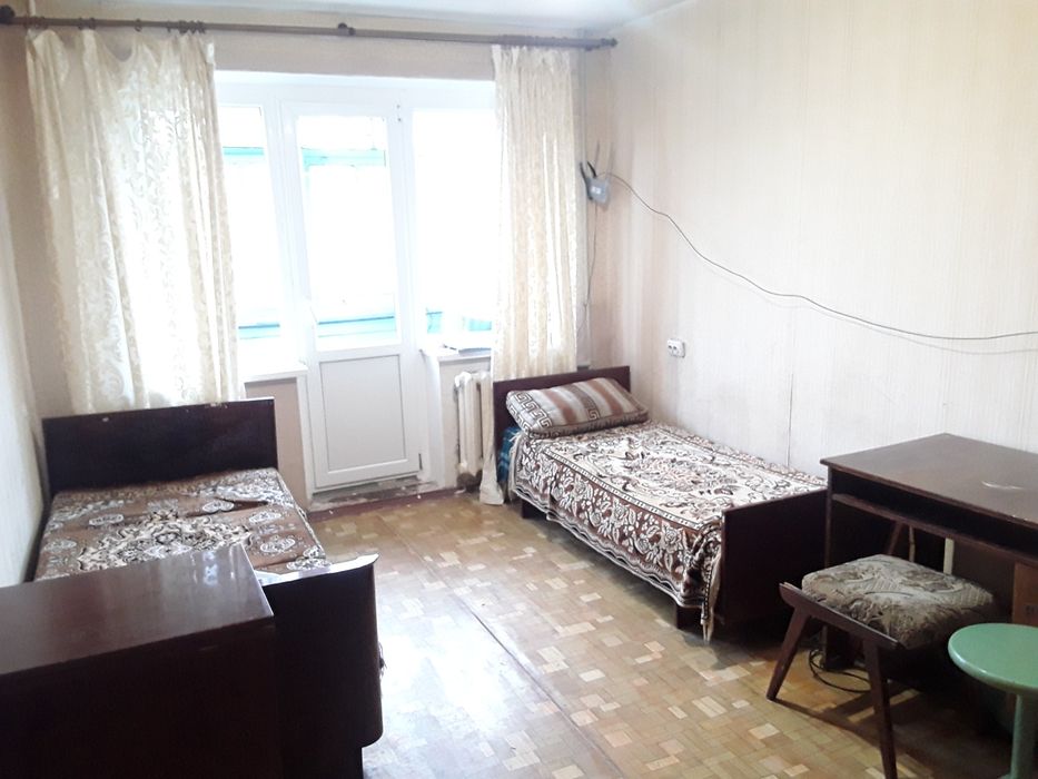 Соцгород, для Командировочних,3-х кімнатна.