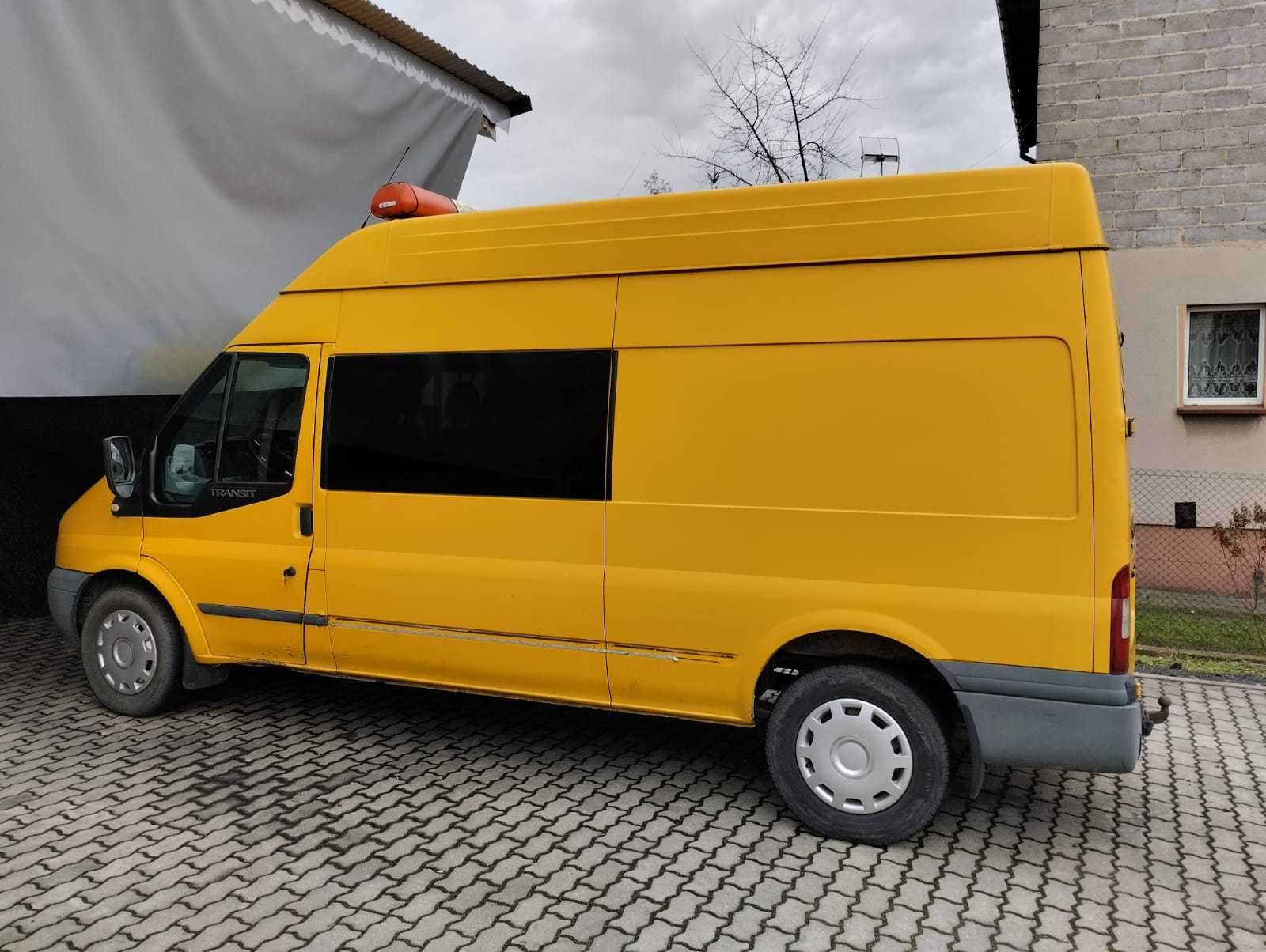 Ford Transit Brygadowka 9 osobowa rok 2010