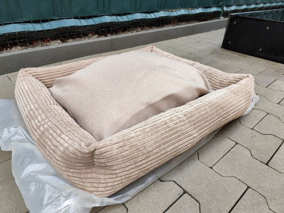 Legowisko dla psa Tiaki Cord Lincoln 77x66 cm