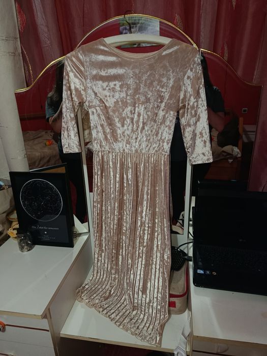 Сукня святкова розмір С