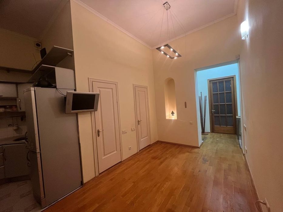 Сдам современную, просторную квартиру ул. Константиновская 27б,метро