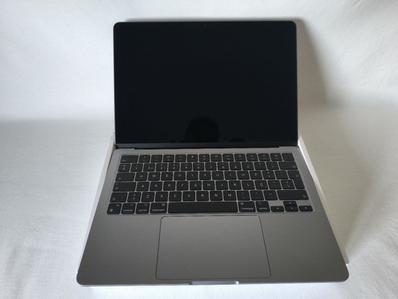 [Novo] MacBook Air M2 8CPU 8GPU 256GB