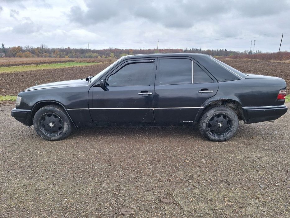 Мерседес w124 250D