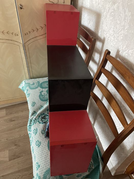 Полка настенная в комнату