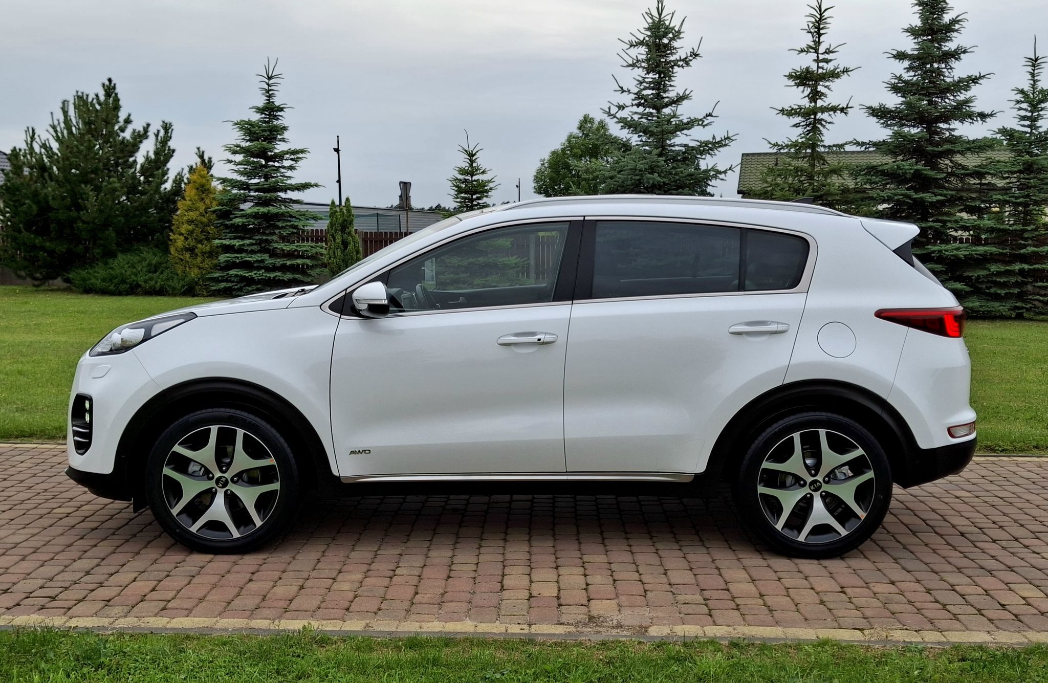 Kia Sportage GT-LINE * IGIEŁECZKA * 1.6 T-GDI 177KM * Perła * 4X4 * AUTOMAT