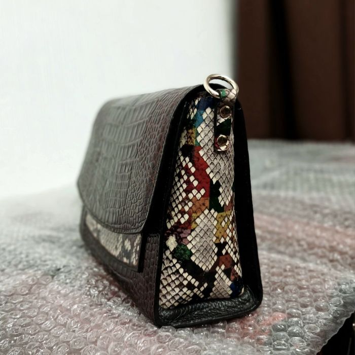 Сумка жіноча шкіряна