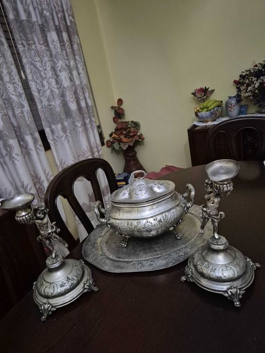 Conjunto de terrina e castiçais