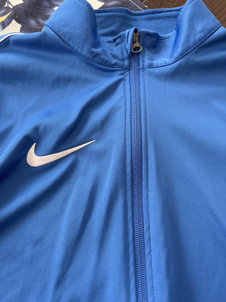 Bluza Nike rozmiar s nowa bez metki