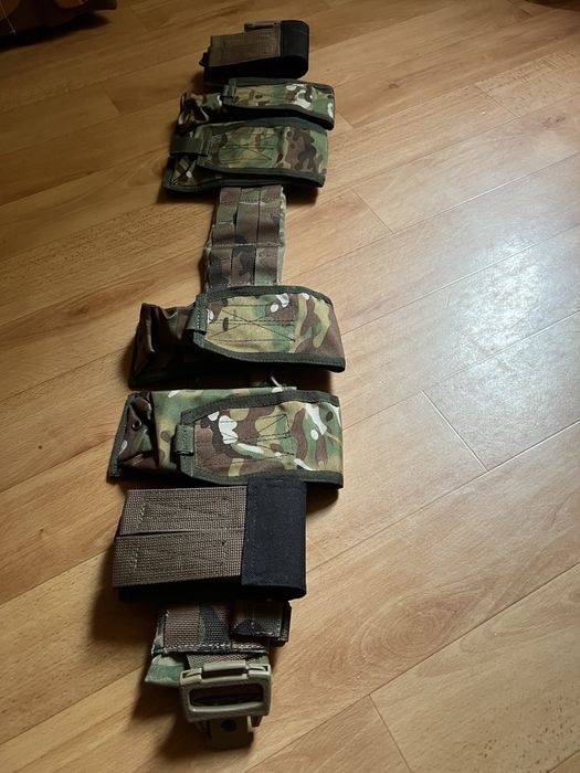 Рпс с 4 подсумками для ака И 4 пистолетных подсумка