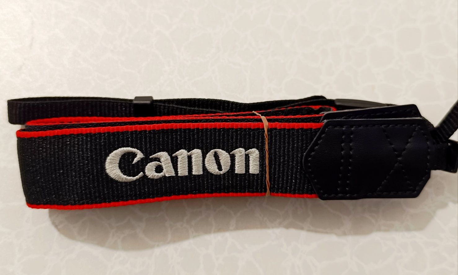 Máquina fotográfica Canon RP Mirrorles Full frame
Wi-fi e bluetooth