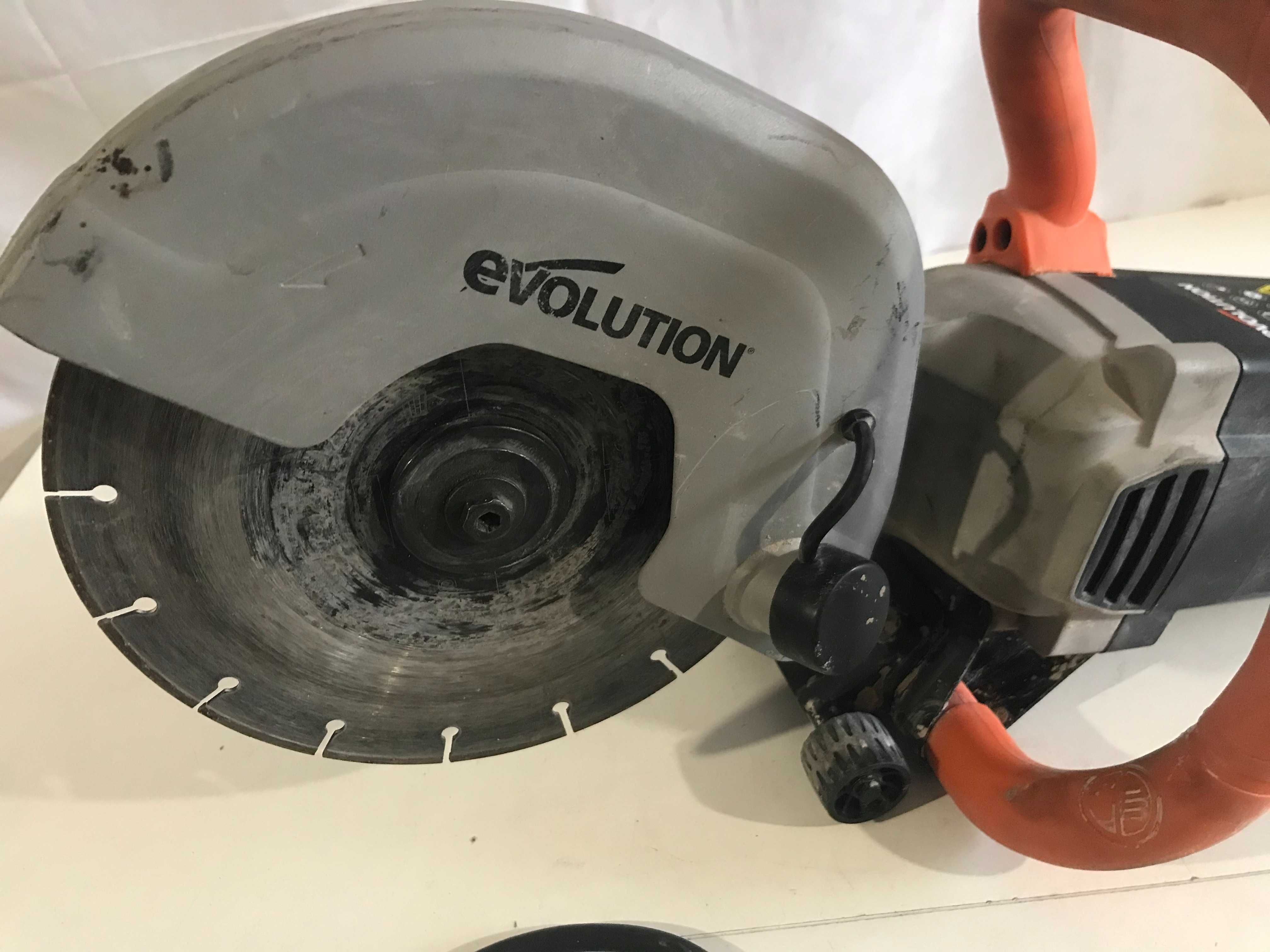 Електричний дисковий різак Evolution R230DCT, 230 мм.,2000 Вт.з Англії