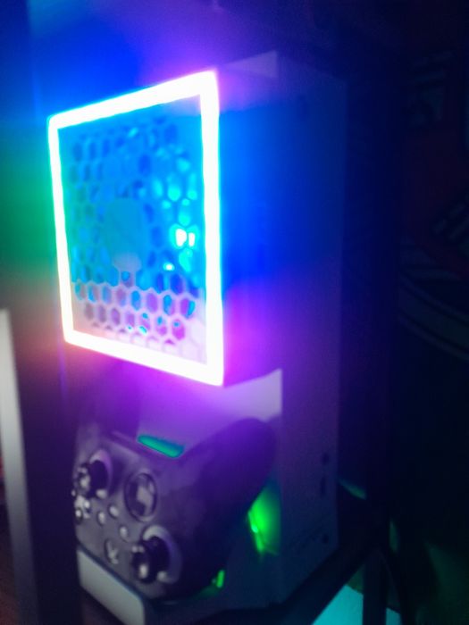 Xbox series S, com acessórios com comando