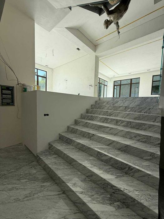 Продаж розкішного  будинку в Брюховичах з завершеним ремонтом