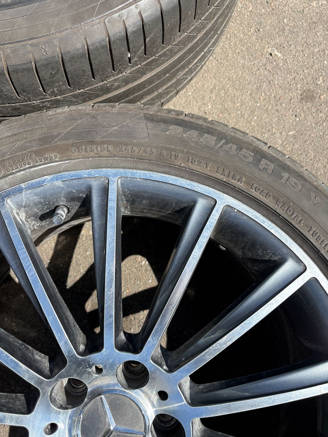 Продам разноширокие диски с резиной Continental 19" на Mercedes