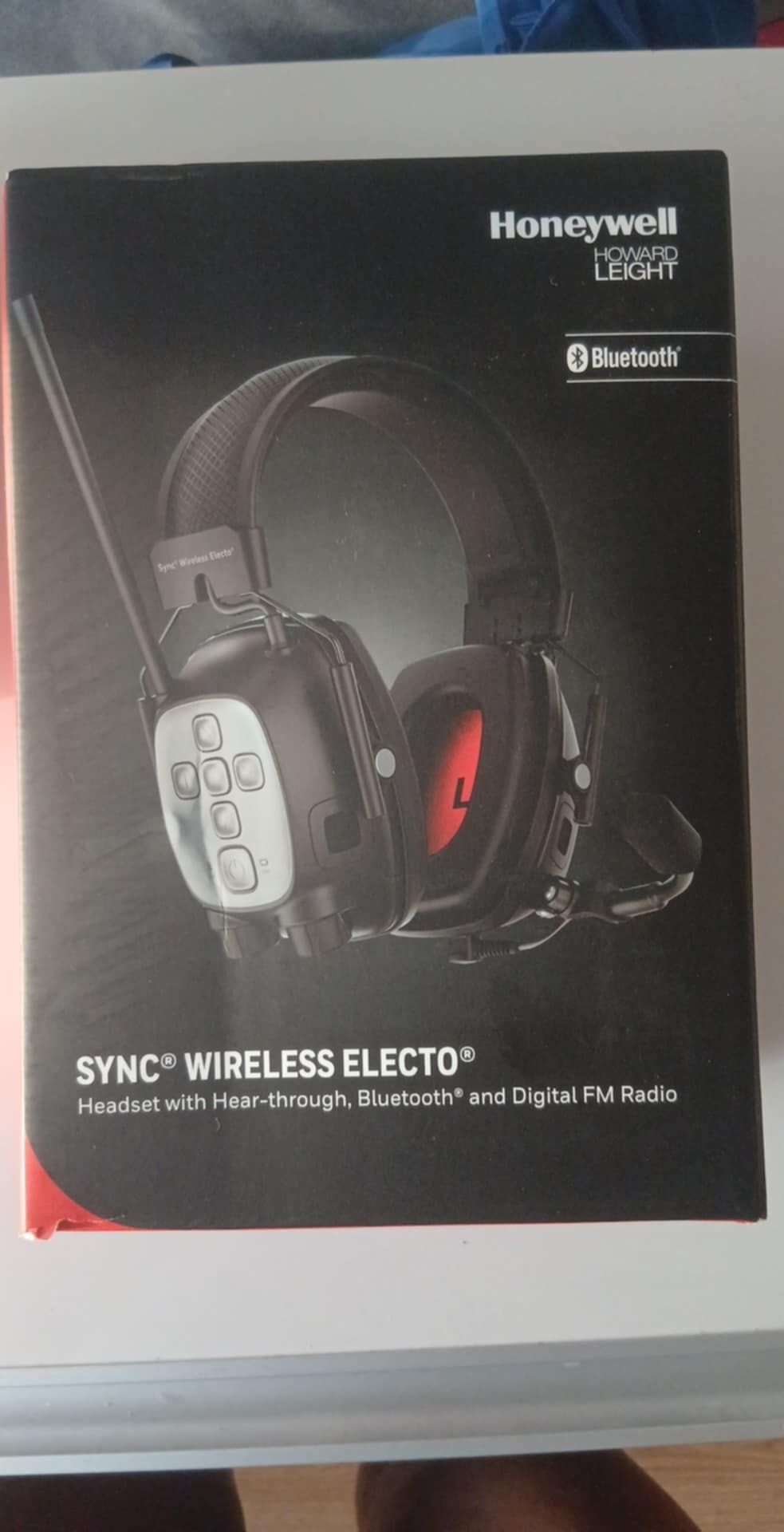 Honeywell SYNC® WIRELESS ELECTO®

Headset with Hear-through, Bluetooth