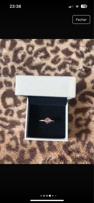 Anel Pandora Solitário Coroa Rosa Revestimento Ouro 14k