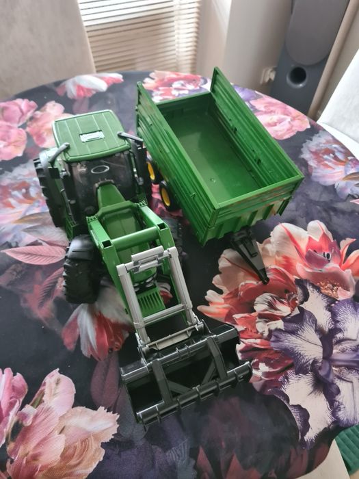 Bruder John Deere 03155