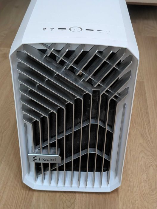 Корпус Fractal Design Torrent Nano White вживаний