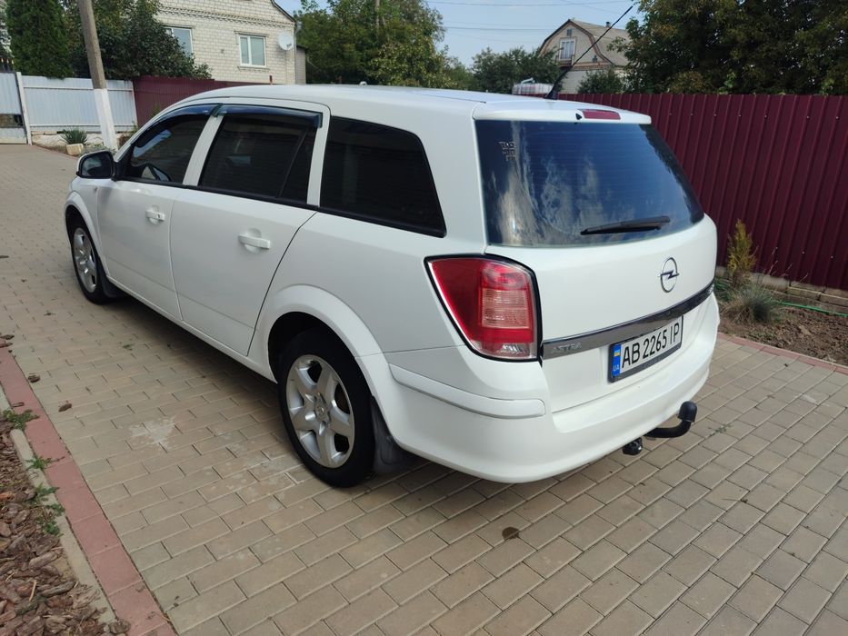 Опель Астра Н 2011 р.