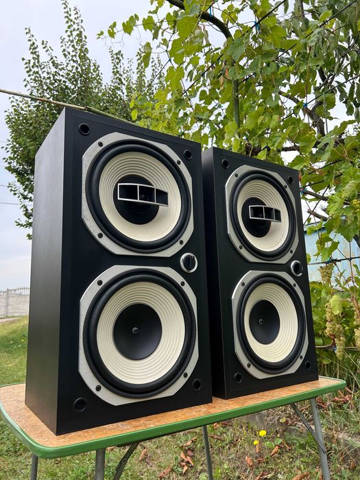 Акустична система Kenwood LS-770. JAPAN. 93 dB/W/m. 1977-78. Наложеним