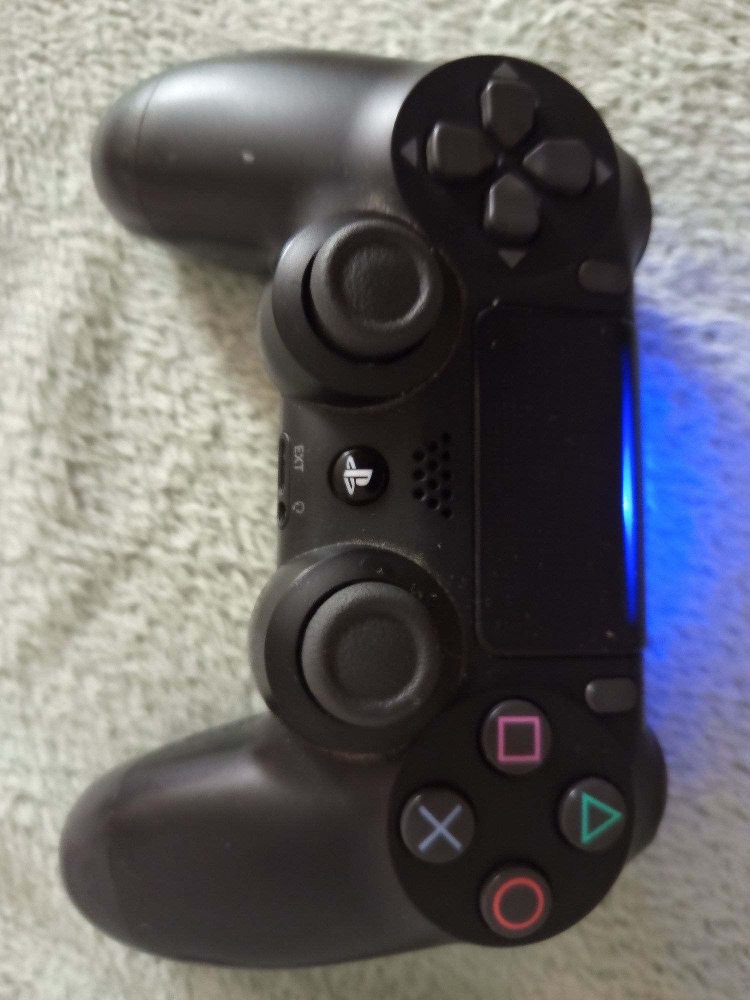 PlayStation 4 +2 pady +7gier