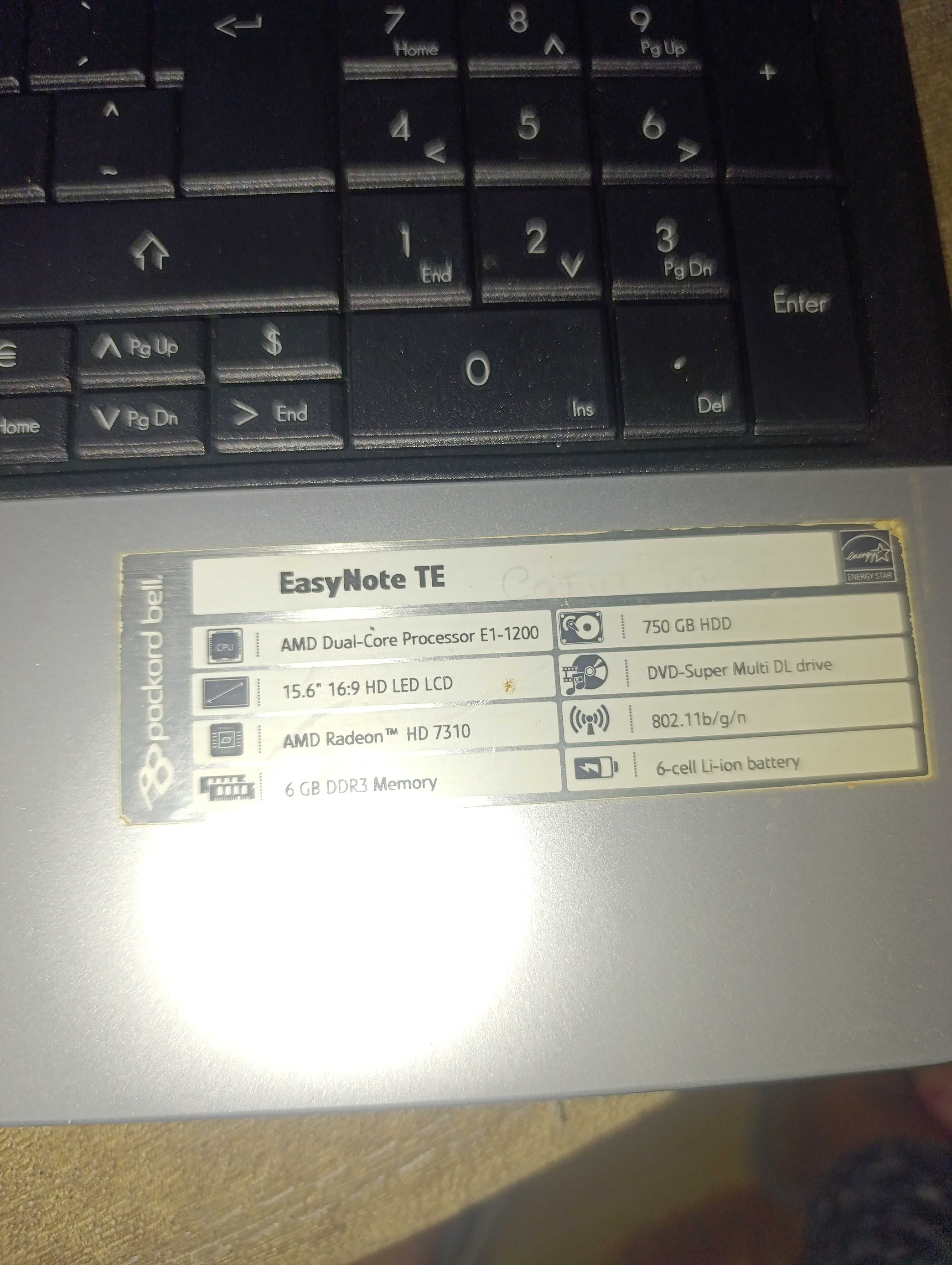 Vendo computador portátil novo