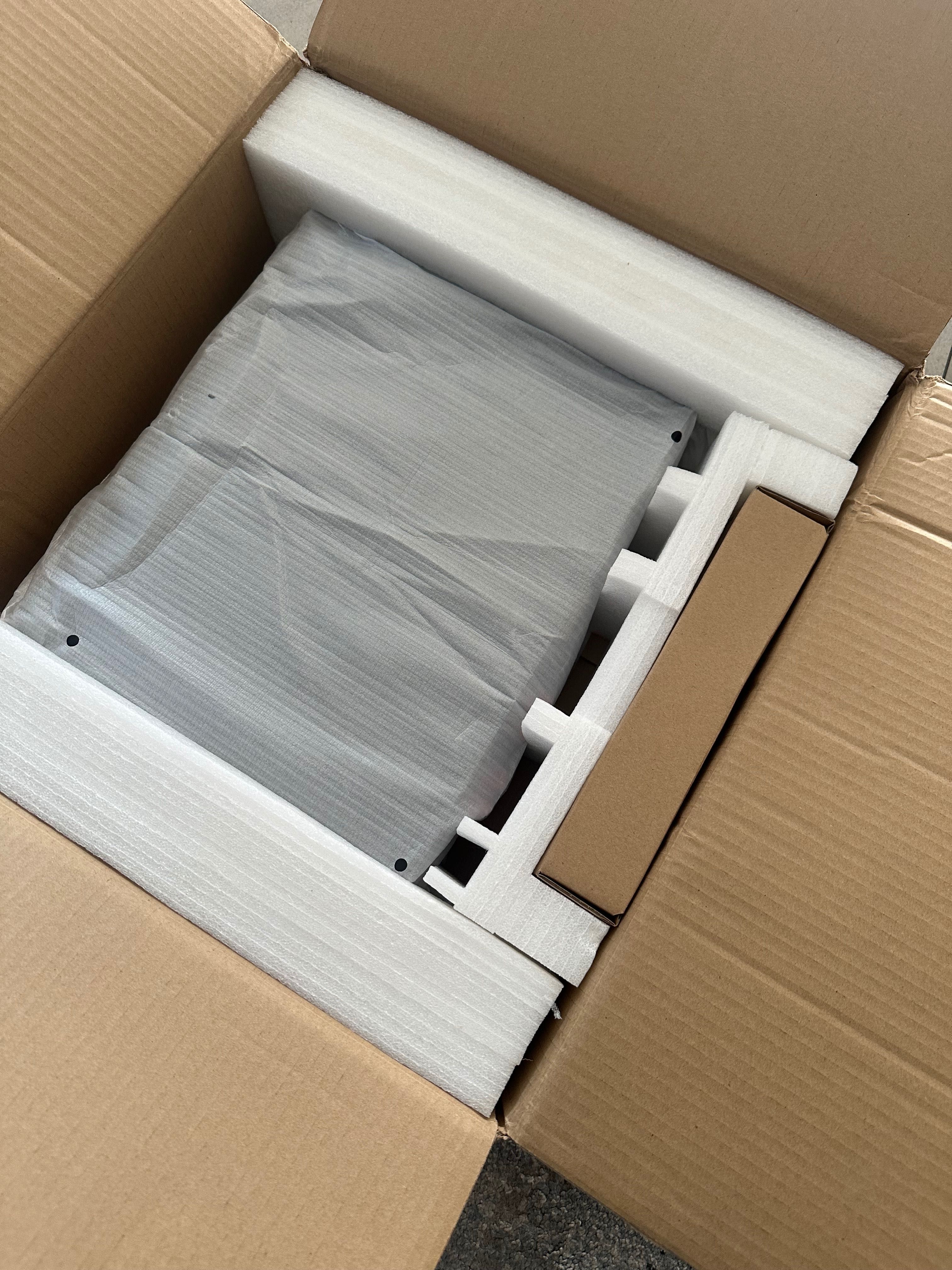 Wzmacniacz Audiolab 8300A Jak nowy.