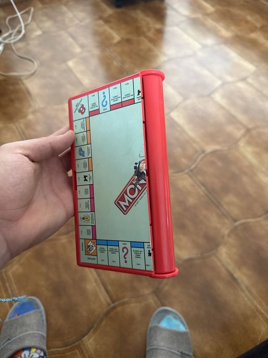 Monopoly portatil