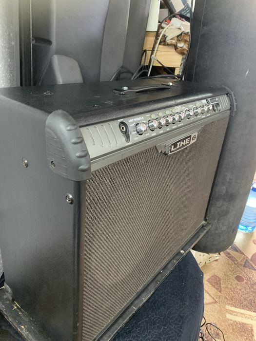 Продам комбік 150 ват line 6.Spider III+ футсвіч