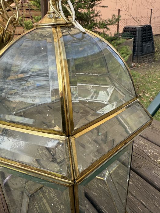 Zyrandol lampa wiszaca w zlotej oprawie witraz