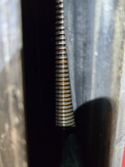 Podnosnik dwukolumnowy śrubowy