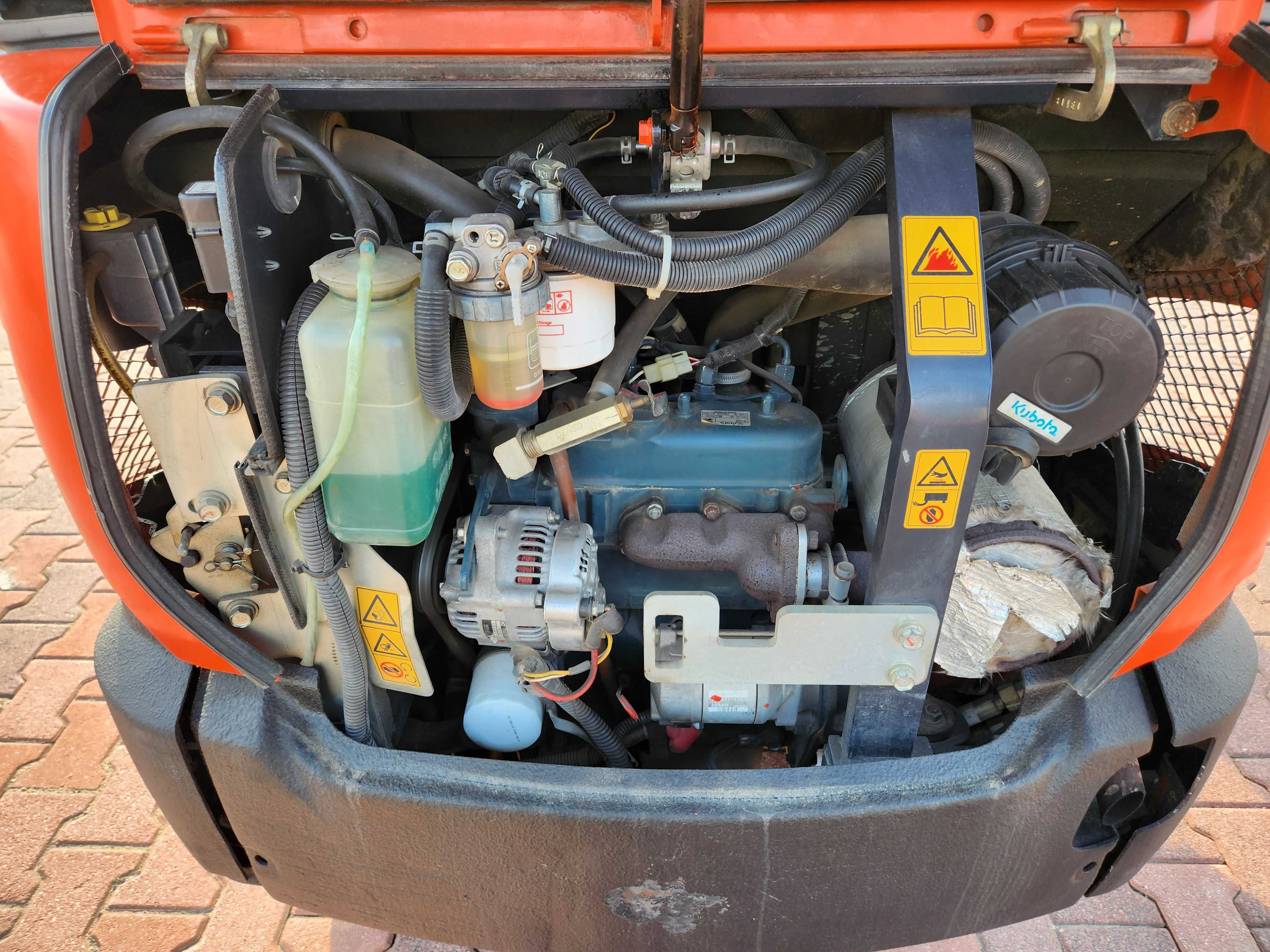 minikoparka mini koparka kubota kx16 jcb caterpillar bobcat yanmar