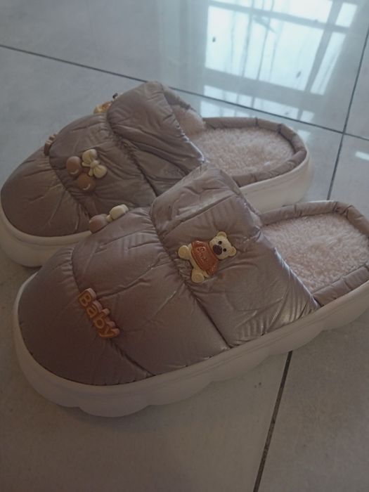 Urocze kapcie damskie 40/41