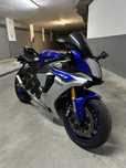 Yamaha YZF R1