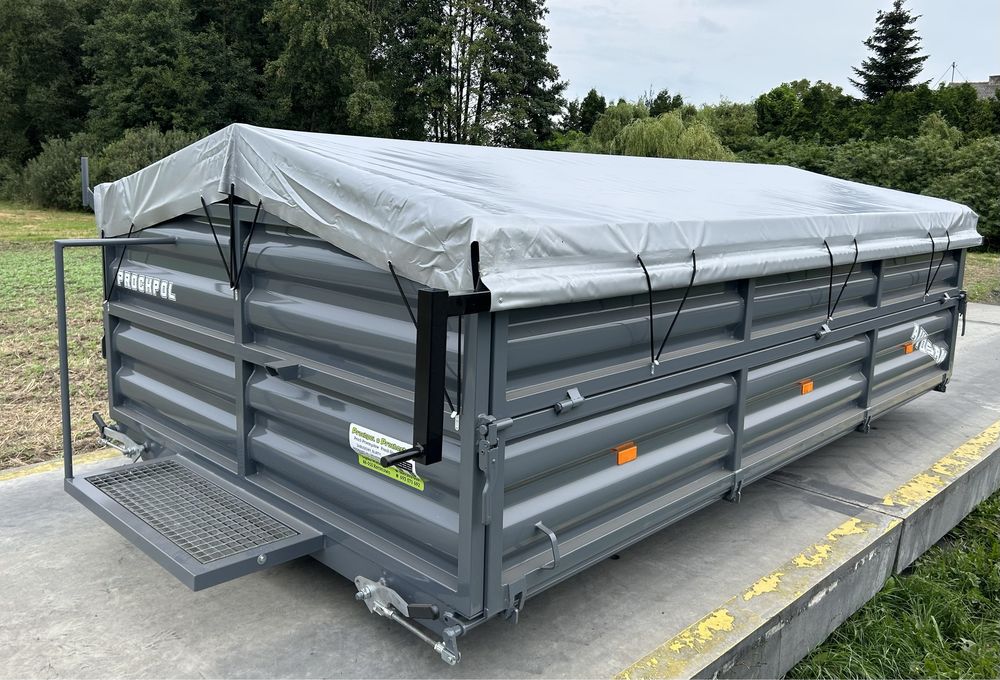 Zabudowa przyczepy Autosan D47