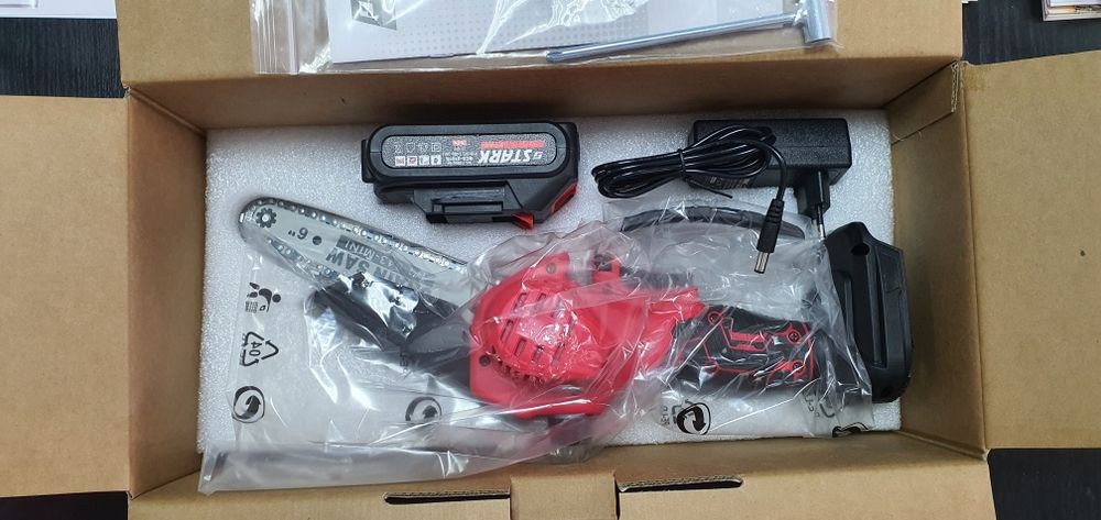 Мініпилка акумуляторна