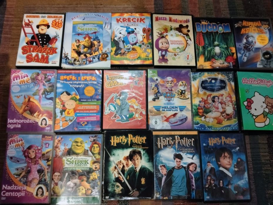 70 płyt DVD z bajkami. Cena 250 zł