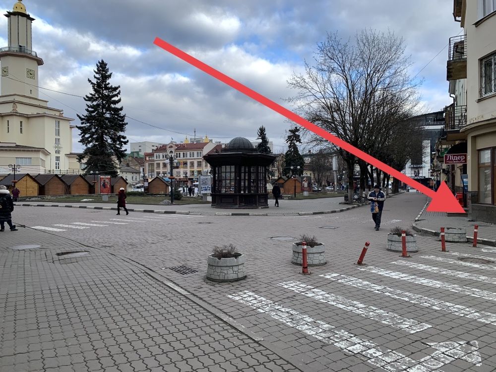 Цокол комерція Центр Франківськ