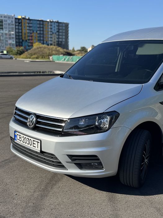 Volkswagen Caddy 2012 року 1.6 дизель.