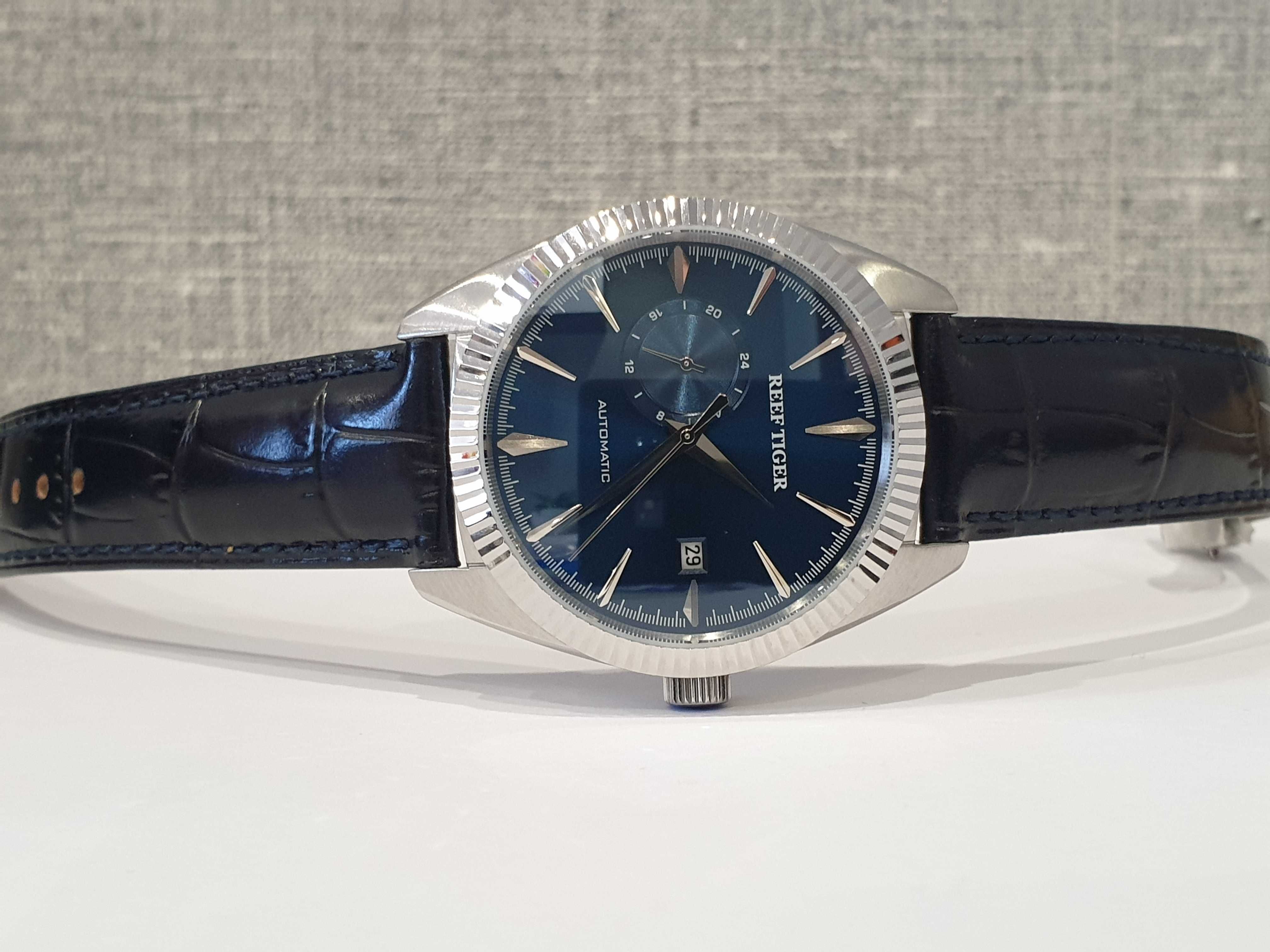 Чоловічий годинник Reef Tiger RGA1616 Automatic Blue Sapphire 41mm