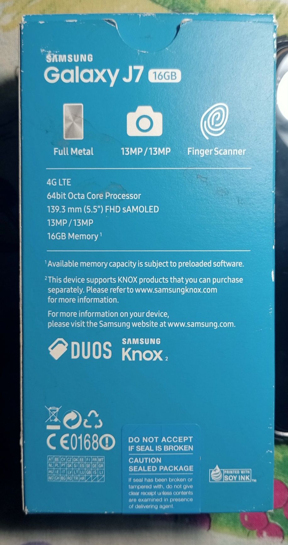 Продам Samsung J7 под замену экрана