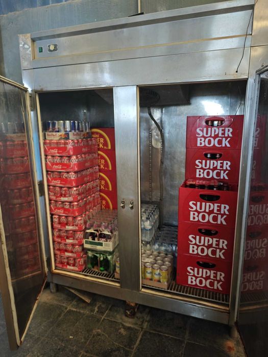 Vendo várias arcas de refrigeração