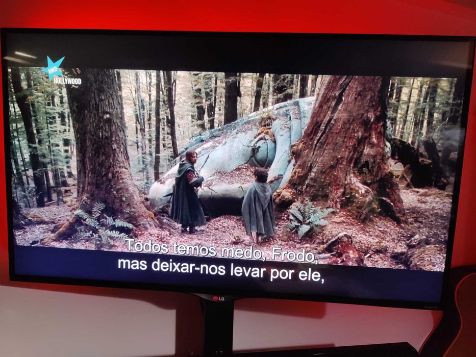TV 4K LG 42UB820V