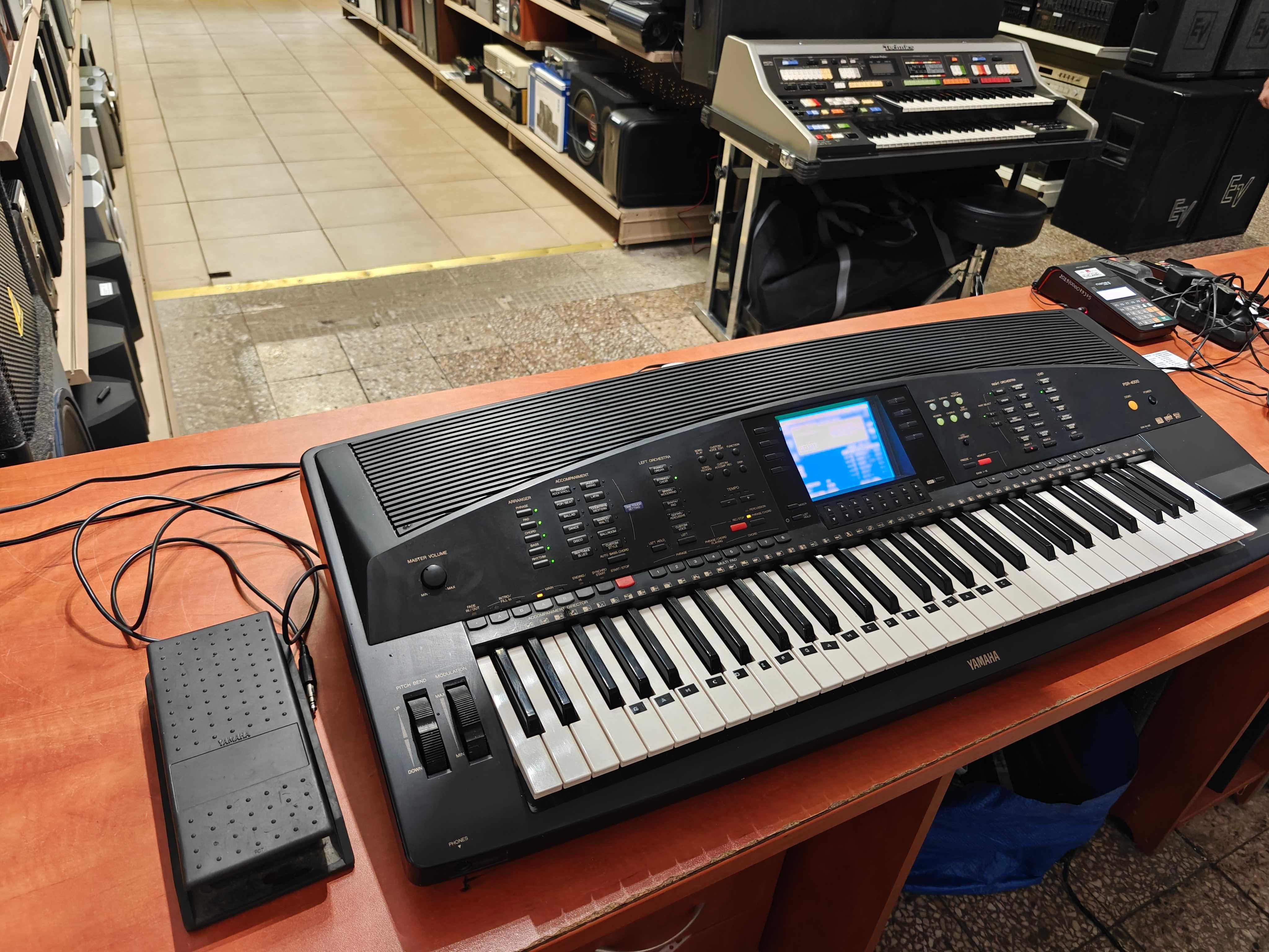 Keyboard Yamaha PSR-4000