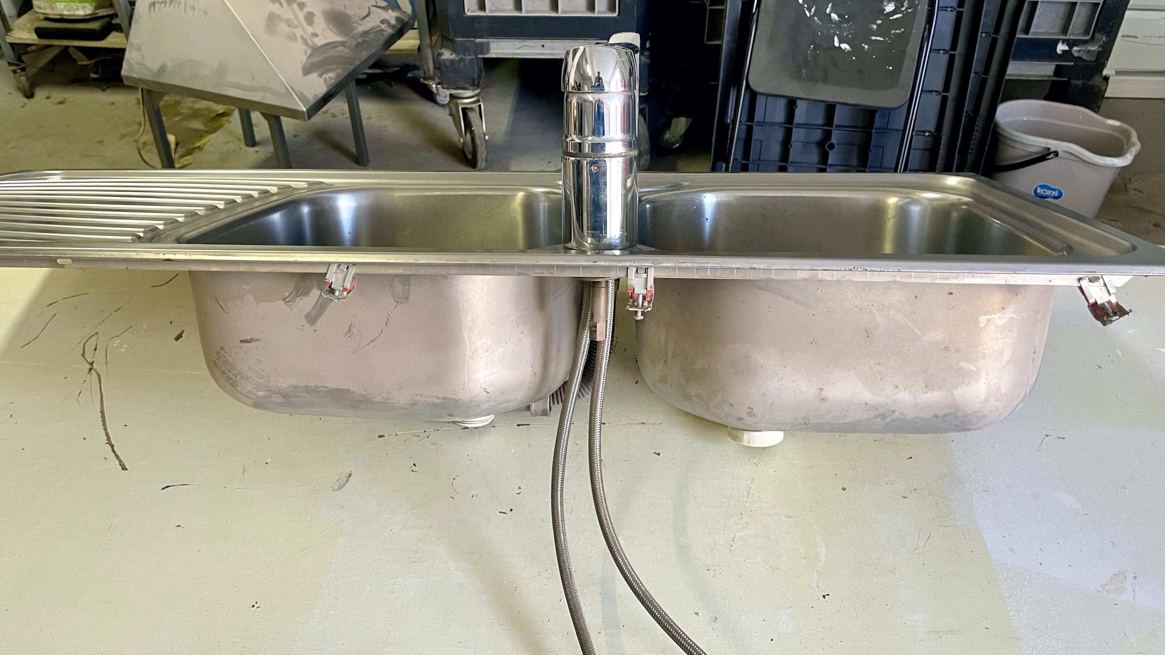 Lava louças 2 cubas em inox, com torneira incluída