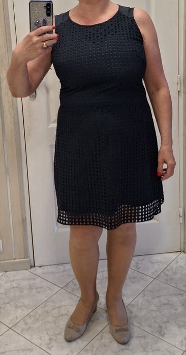 Koronkowa granatowa sukienka 16/44