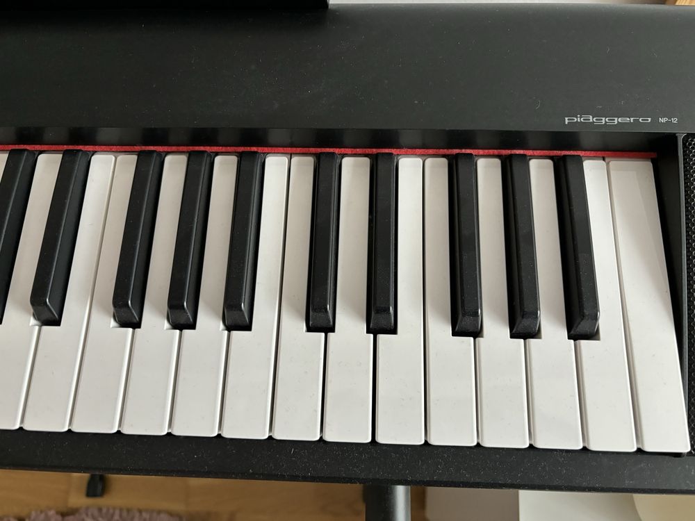 Pianino cyfrowe Yamaha Piaggero NP-12 stojak gratis