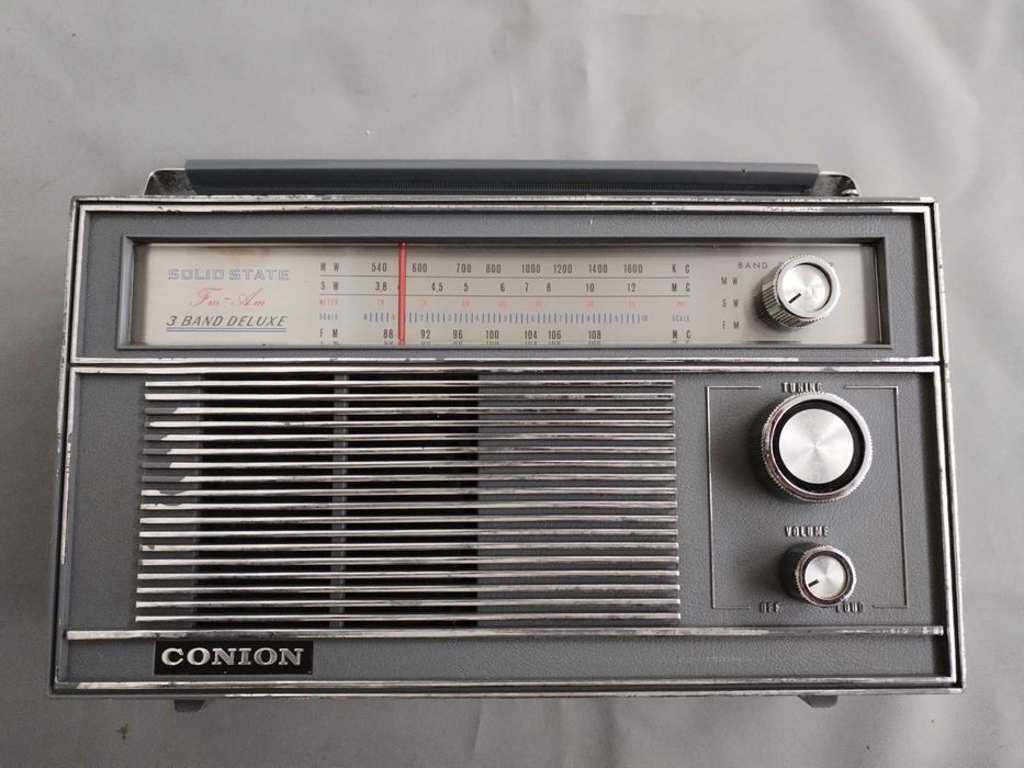 Rádio Portátil “Conion”