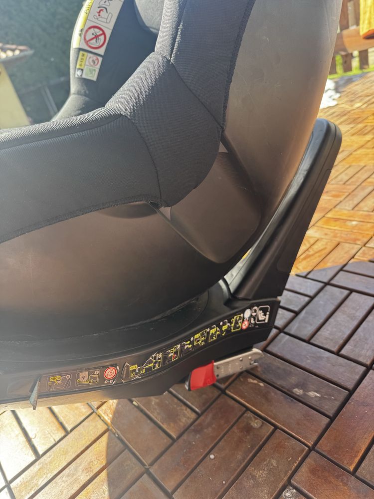 Britax romer dualfix M-size